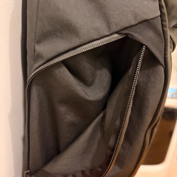 Bellroy Venture Travel Pack 26L - Black - Excellent Condition - Picture 3 of 11